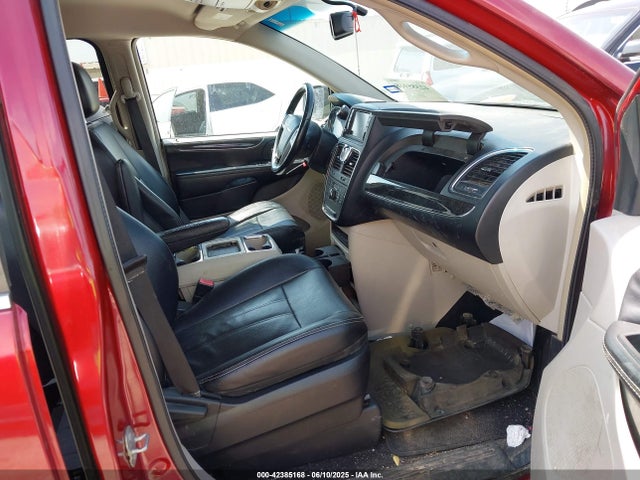 2C4RC1BG5ER441098 Chrysler Town and Country