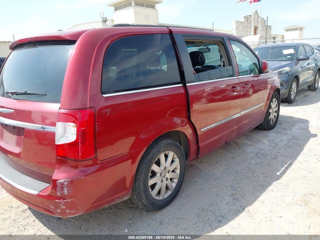 2C4RC1BG5ER441098 Chrysler Town and Country