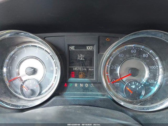 2C4RC1BG5ER441098 Chrysler Town and Country