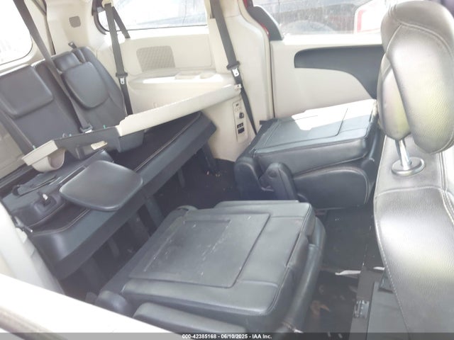 2C4RC1BG5ER441098 Chrysler Town and Country