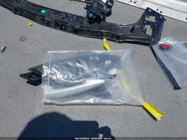 WBA8B9G3XHNU52129 BMW 330I