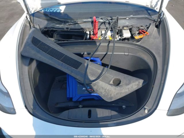 5YJ3E1EB5KF213576 Tesla MODEL 3