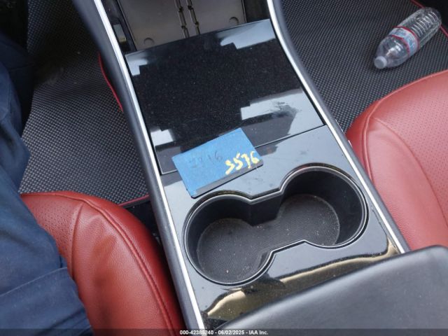 5YJ3E1EB5KF213576 Tesla MODEL 3