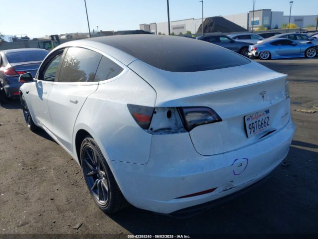 5YJ3E1EB5KF213576 Tesla MODEL 3