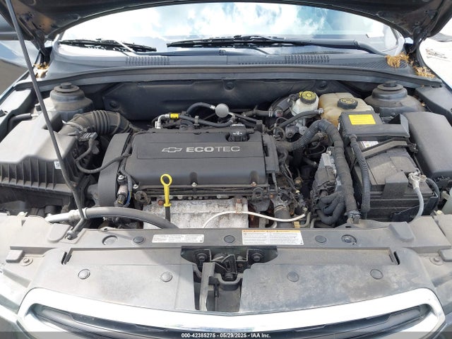 1G1PA5SH2F7189478 Chevrolet luw