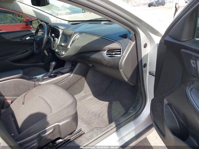 Chevrolet lfv - direct injection, variable valve timing, gen 1 2018 1G1ZD5ST9JF268567 Image 5