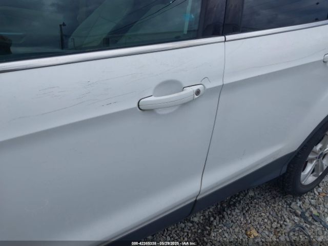 1FMCU0GX7FUA64361 Ford ESCAPE SE