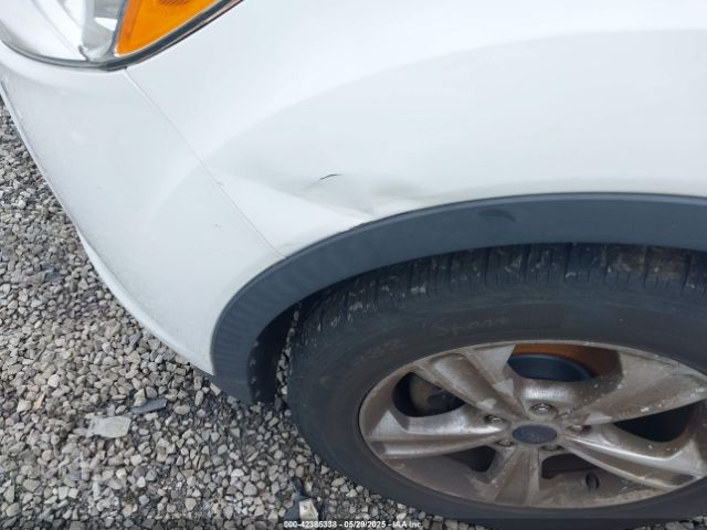 1FMCU0GX7FUA64361 Ford ESCAPE SE