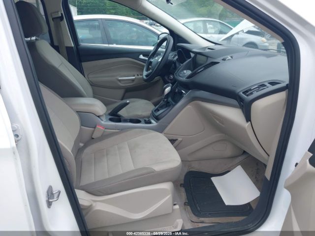 1FMCU0GX7FUA64361 Ford ESCAPE SE