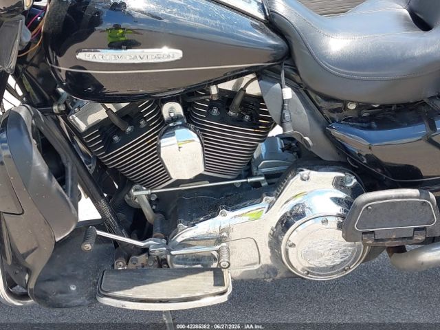 2012 HARLEY-DAVIDSON FLHTK 1HD1KEM16CB626092 Photo 7