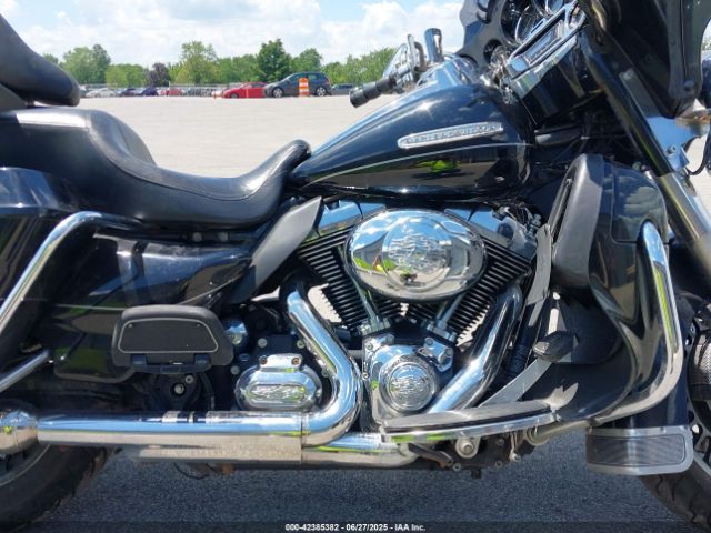 2012 HARLEY-DAVIDSON FLHTK 1HD1KEM16CB626092 Photo 8