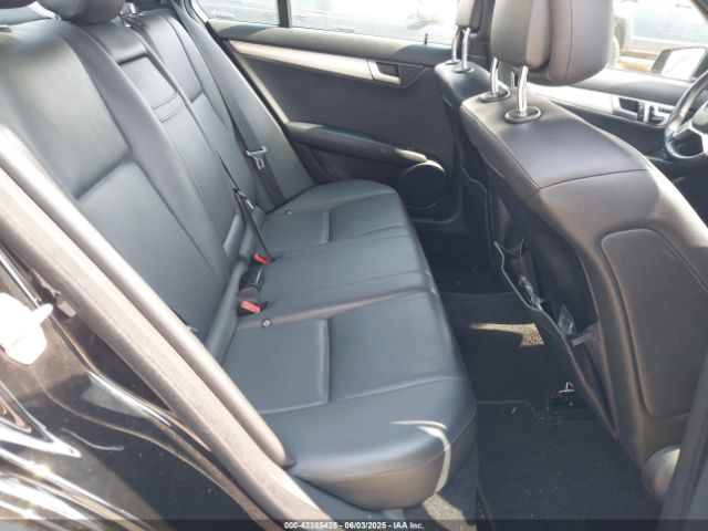2013 MERCEDES-BENZ C 250 WDDGF4HB8DR267856 Photo 7