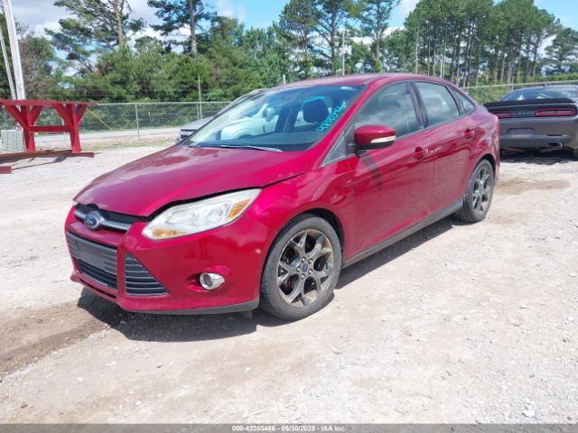 1FADP3F2XEL330795 Ford FOCUS SE