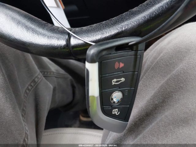 2016 BMW X1 WBXHT3C32G5E48485 Photo 10