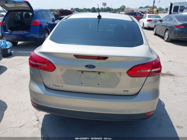 1FADP3F21JL331408 Ford FOCUS SE
