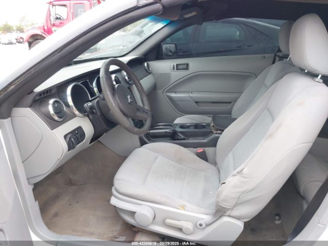 2007 FORD MUSTANG 1ZVFT84N575265691 Photo 4
