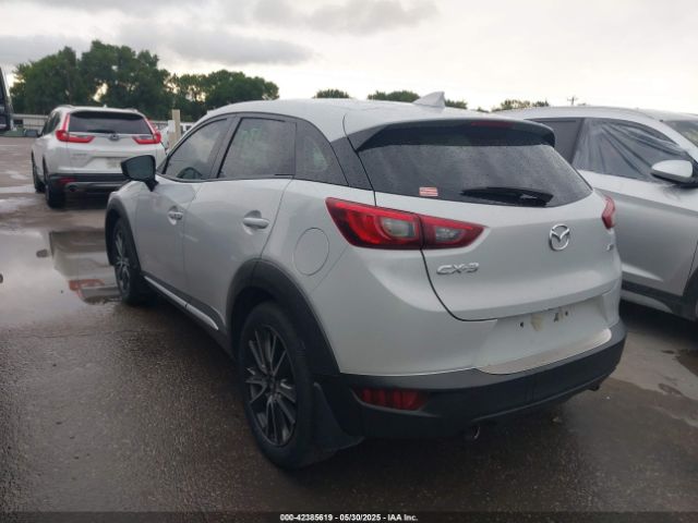 2017 MAZDA CX-3 JM1DKDD70H0176312 Photo 2