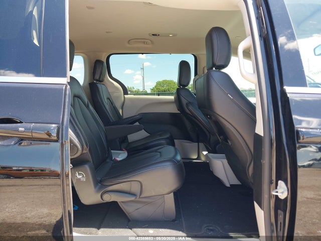 2C4RC1BG9RR148830 Chrysler Pacifica Touring L