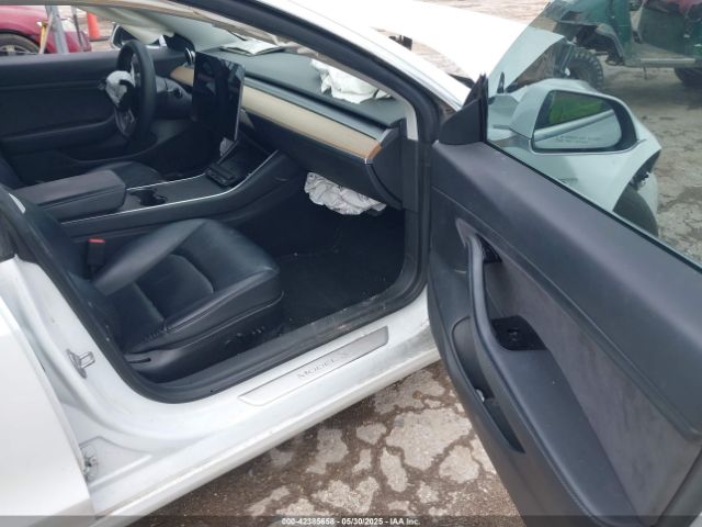 2020 TESLA MODEL 3 5YJ3E1EA3LF504232 Photo 4