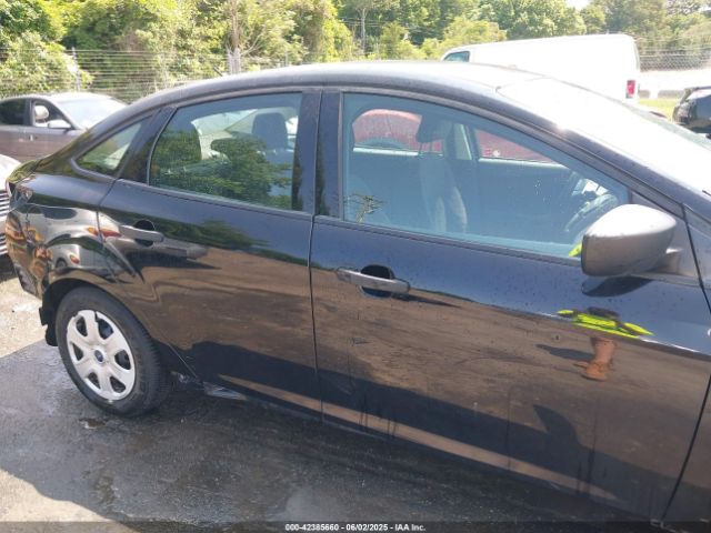 1FADP3E26GL393235 Ford FOCUS S