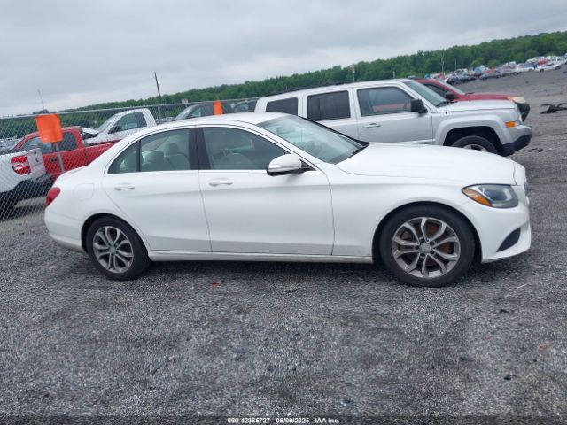 55SWF4JB4FU073364 Mercedes-Benz C 300 Luxury/sport