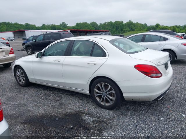 55SWF4JB4FU073364 Mercedes-Benz C 300 Luxury/sport