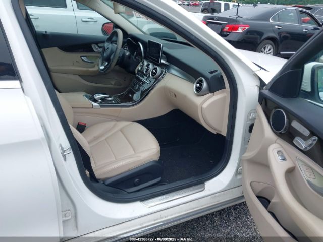 55SWF4JB4FU073364 Mercedes-Benz C 300 Luxury/sport
