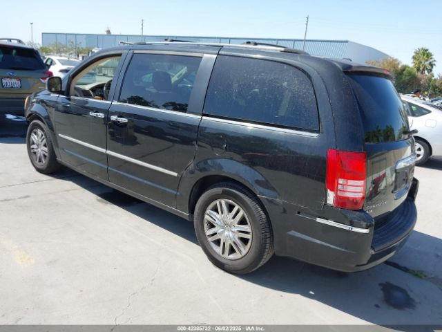 2010 CHRYSLER TOWN & COUNTRY 2A4RR6DX0AR133589 Photo 2