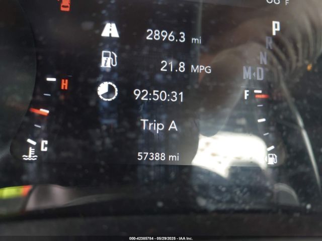 2C3CDZJG4NH214742 Dodge Challenger Gt