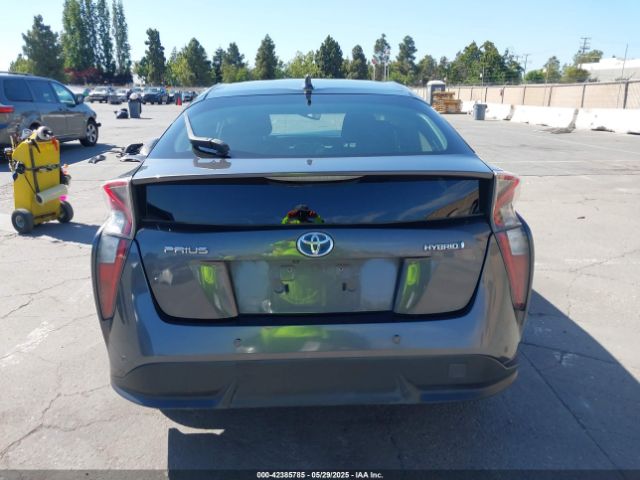 JTDKARFUXG3019426 Toyota Prius Four Touring