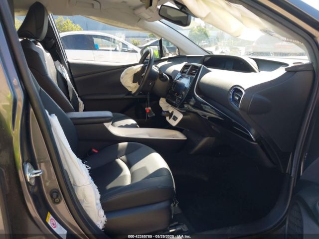 JTDKARFUXG3019426 Toyota Prius Four Touring
