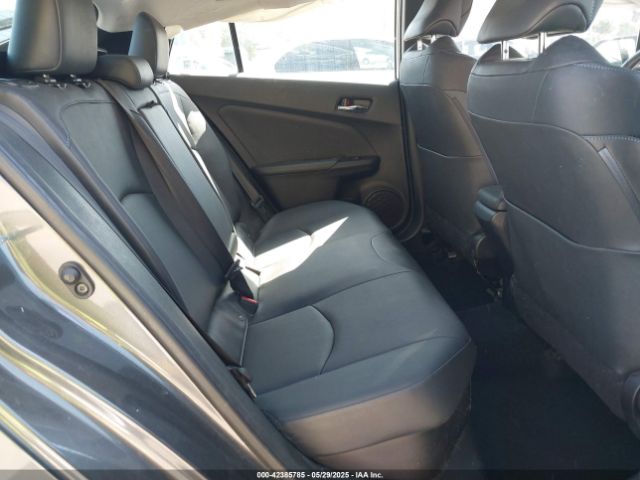 JTDKARFUXG3019426 Toyota Prius Four Touring