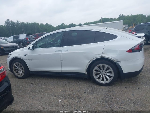 Tesla 2021 2021 5YJXCDE24MF322574 Image 14