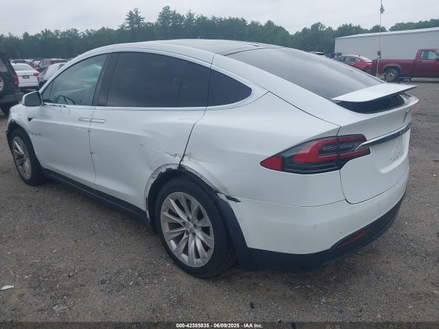 2021 TESLA MODEL X 5YJXCDE24MF322574 Photo 2
