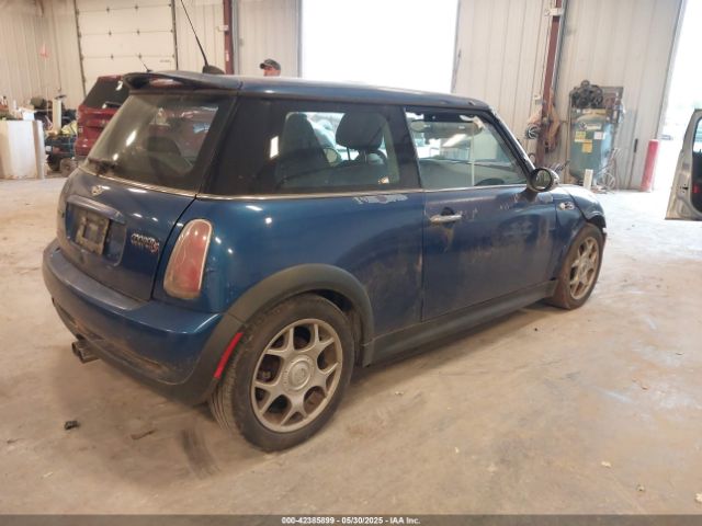 2005 MINI COOPER S WMWRE33485TG95665 Photo 3