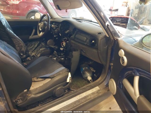 2005 MINI COOPER S WMWRE33485TG95665 Photo 4