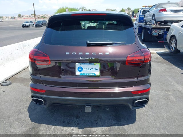 Porsche Cayenne 2018 WP1AA2A21JKA02194 Image 16