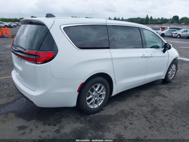 2023 CHRYSLER PACIFICA 2C4RC1BG9PR616102 Photo 3