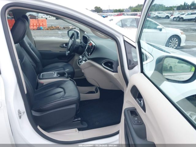 2023 CHRYSLER PACIFICA 2C4RC1BG9PR616102 Photo 4