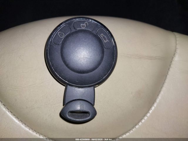 2010 MINI COOPER WMWMR3C51ATU96987 Photo 10