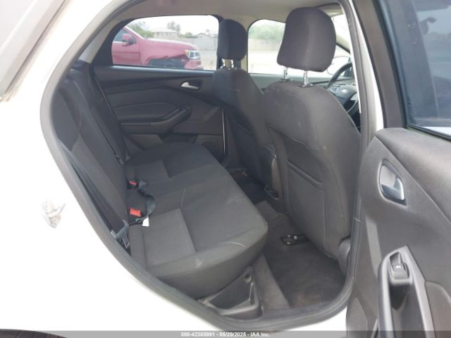 1FADP3F28FL342283 Ford FOCUS SE