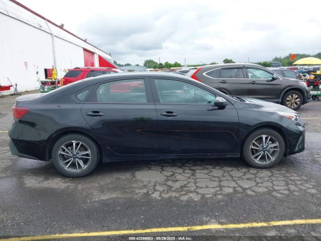 3KPF24AD6PE578909 KIA Forte Lxs