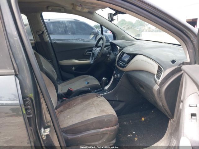 3GNCJKSB9LL273053 Chevrolet Trax Fwd Ls
