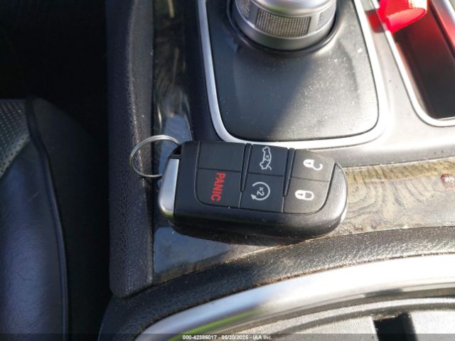 2018 CHRYSLER 300 2C3CCAEG3JH148645 Photo 10