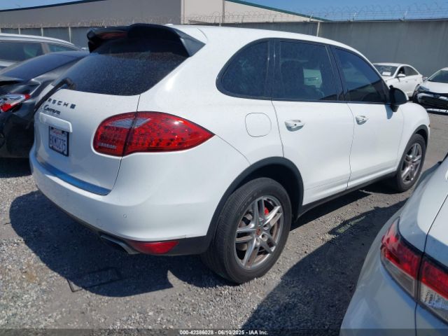 2013 PORSCHE CAYENNE WP1AA2A27DLA12033 Photo 3