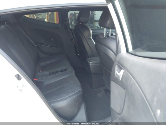 KMHTC6AE5GU284757 Hyundai Veloster Turbo