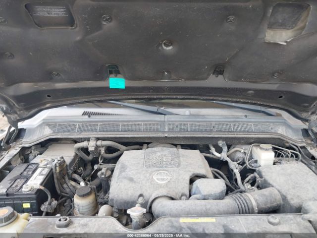 1N6BA0EC4EN503126 Nissan TITAN SV