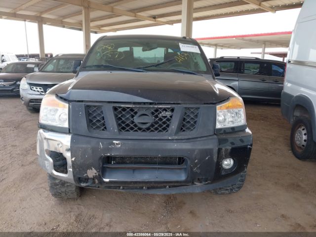 1N6BA0EC4EN503126 Nissan TITAN SV