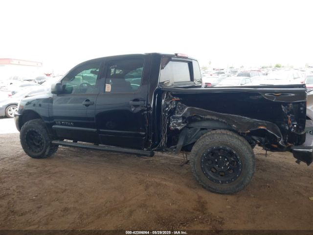 1N6BA0EC4EN503126 Nissan TITAN SV