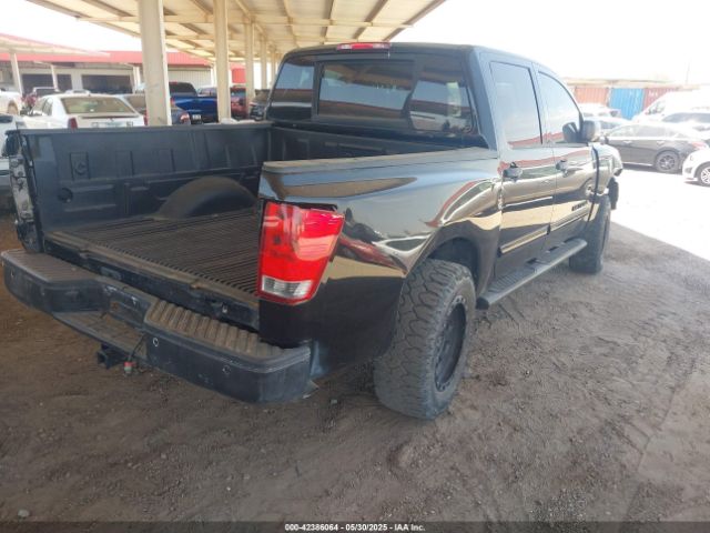 1N6BA0EC4EN503126 Nissan TITAN SV